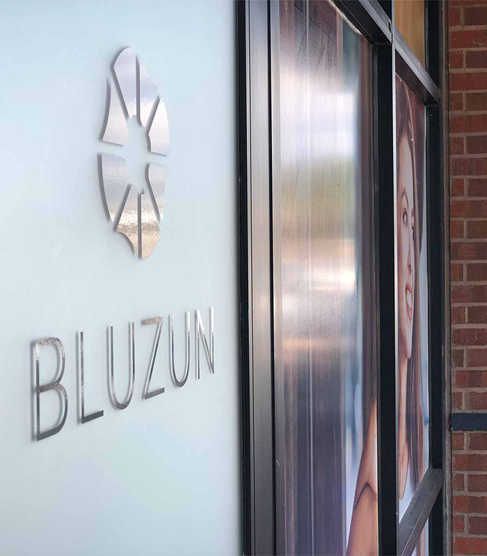 bluzun front door